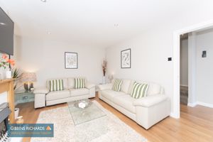 Sitting Room- click for photo gallery